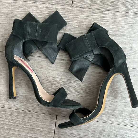 Betsey Johnson Friskyy Side Bow High Strappy Heels Sandals Size W7 - Picture 2 of 6